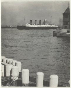 Dışa Bağlı, Mauretania by Alfred Stieglitz