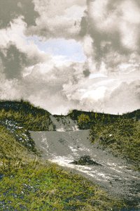 Sahil Yolu, 2018 (elle yeniden boyanmış fotoğraf)