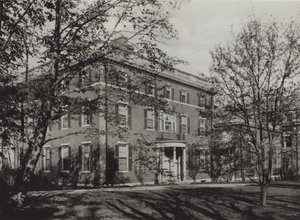 Harvard Üniversitesi: Başkan Lowell
