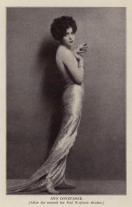 Ann Constance (siyah-beyaz fotoğraf) by American Photographer