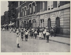 Zil çalmadan önce, bir Doğu Yakası Okulu (s/b fotoğraf) by American Photographer