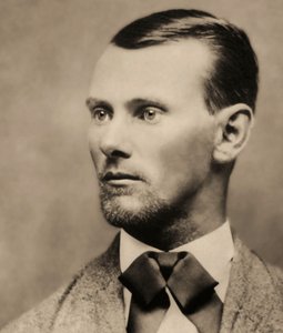 Kanun kaçağı Jesse James