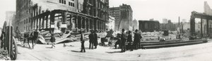 1906 depreminden sonra San Francisco by American Photographer