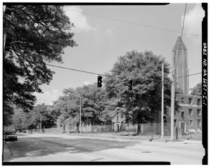 Techwood Homes, Bina No. 6, 465 Techwood Drive & 119-125 Hunnicutt Street, Atlanta, Fulton County, GA by American Photographer