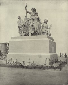Albert Anıtı by American Photographer