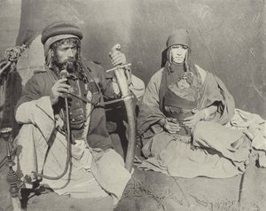 Bedevi Şefi ve Ailesi by American Photographer
