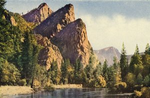 Üç Kardeşler, Yosemite Ulusal Parkı (renkli fotoğraf) by American Photographer