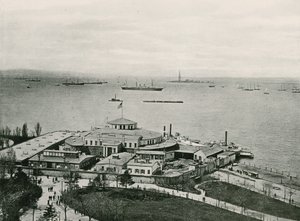 Kale Bahçesi (fotogravür) by American School