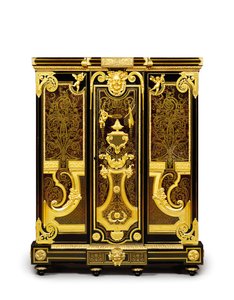 Louis XIV petit armoise, c.1700-10 (ormolu, pirinç, bağa, abanoz ve kakmacılık)