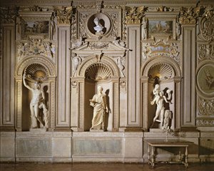 Galleria Carracci, mermer heykel içeren nişlere sahip yaldızlı alçı duvar dekorasyonunun detayı, 1597-1604 fotoğraf by Annibale Carracci
