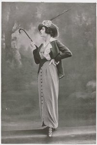 Moda, 1913 by Anonymous