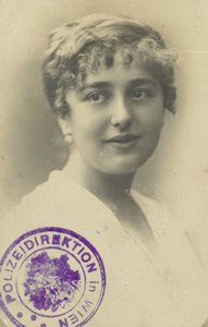 Elsa Silberstein'ın ehliyeti by Anonymous
