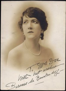 Moura Budberg - Barones Maria Ignatyevna Budberg (1891-1974), Anonim. Fotoğraf, c. 1930, Özel Koleksiyon by Anonymous Anonymous