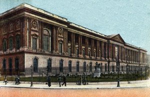 Paris: Claude Perrault (1613-1688) tarafından yaptırılan Colonnade du Louvre