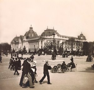 Universal Exposition of 1900 - Exposition Universelle de 1900 in Paris: Le Pepetit Palais - private collection by Anonymous Anonymous