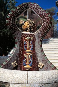 Çinili çeşme, Guell Parkı (1900-1914)