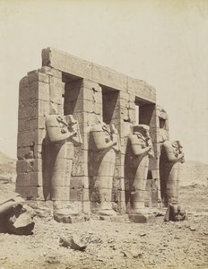 Ramesseum, Thebes, İkinci Avlu