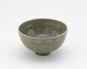 Longquan çömlek tarzında servis kâsesi, Servis kâsesi (hachi), 19. yüzyıl başı (seladon sırlı çömlek) by Aoki (attr. to) Mokubei