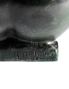 Bir Ayak Tutan Çömelmiş Kız by Aristide Maillol
