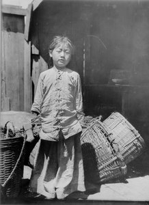 Balık Satıcısının Kızı, Chinatown, San Francisco by Arnold Genthe