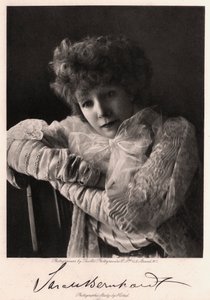 Sarah Bernhardt, Fransız aktris, 1901. by Art Photogravure Co