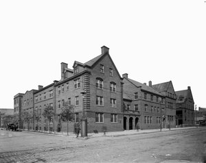 Hull House, Chicago, Illinois, ABD, c.1905 (s/b fotoğraf) by Barnes and Crosby