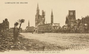 Grand Place, Ypres, 27 Haziran 1915 by Belgian Photographer