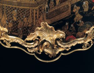 Louis XV şifonyer