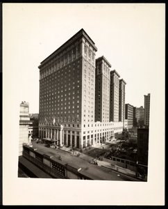 The Hotel Pennsylvania, 7th Avenue ve 32nd Street, New York, 1919 (gümüş jelatin baskı) by Byron Company