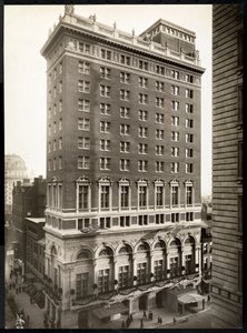 The Ritz-Carlton Hotel, Philadelphia, 1913 (gümüş jelatin baskı) by Byron Company
