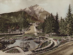 Cascade Dağı ve Yansıma Havuzu, Banff (renkli fotoğraf)
