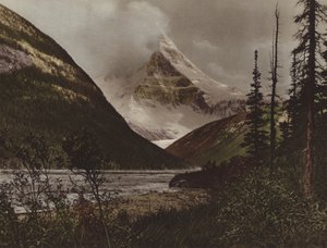 Columbia Dağı (renkli fotoğraf)