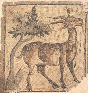 Bir Ağacın Yanında Ram, 400