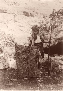 Bir avcı ve yem, c.1894-1914 by C.A. Hornstein