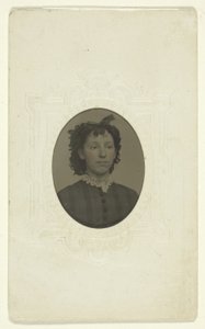 Viola Mead'in Portresi by C. W. Mitchell