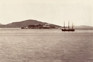 Alcatraz Adası, San Francisco, 1868-69, basılmış yaklaşık. 1876. by Carleton Emmons Watkins