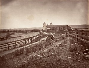 Santa Barbara ve Misyon Kilisesi, 1876, basılmış yaklaşık. 1876. by Carleton Emmons Watkins