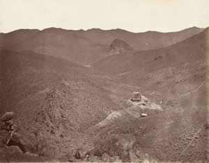 Sutro Tünel Şaftı No. 2, 1875, basılmış yakl. 1876. by Carleton Emmons Watkins