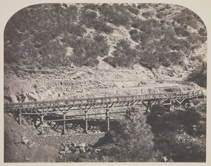 Demiryolu Köprüsü, Cape Horn, Mariposa İlçesi by Carleton Watkins