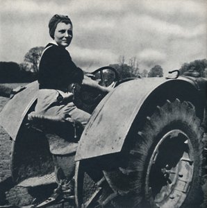 Toprak Kızı, 1941