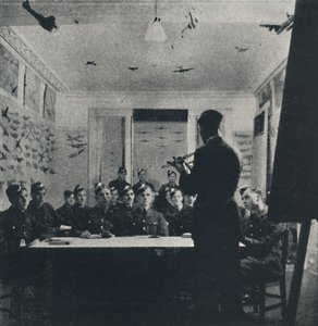 Eğitimin temeli: uçak tanımlama, 1941 by Cecil Beaton