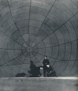Bir balon üzerinde çalışan web WAAFS, 1941