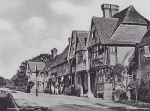 Chiddingstone Köyü (s/b fotoğraf) by Charles Essenhigh Corke