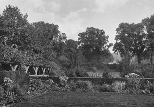 Kapalı Bahçe, Güney by Charles Latham