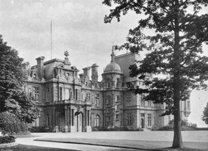Waddesdon Malikanesi by Charles Latham