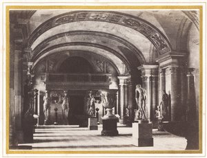 Louvre Müzesi
