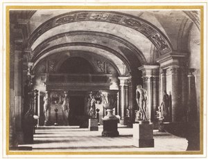 Louvre Müzesi