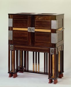 Yazı dolabı, renkli levha VI, Alan Crawford, Yale 1985, C.R.Ashbee
