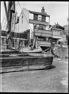 Prospect of Whitby, Wapping Wall, Wapping, Tower Hamlets, Greater London Authority, 1930