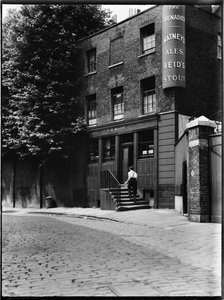Grenadier, Wilton Row, Belgravia, Westminster Şehri, Büyük Londra Otoritesi, 1935-1940.